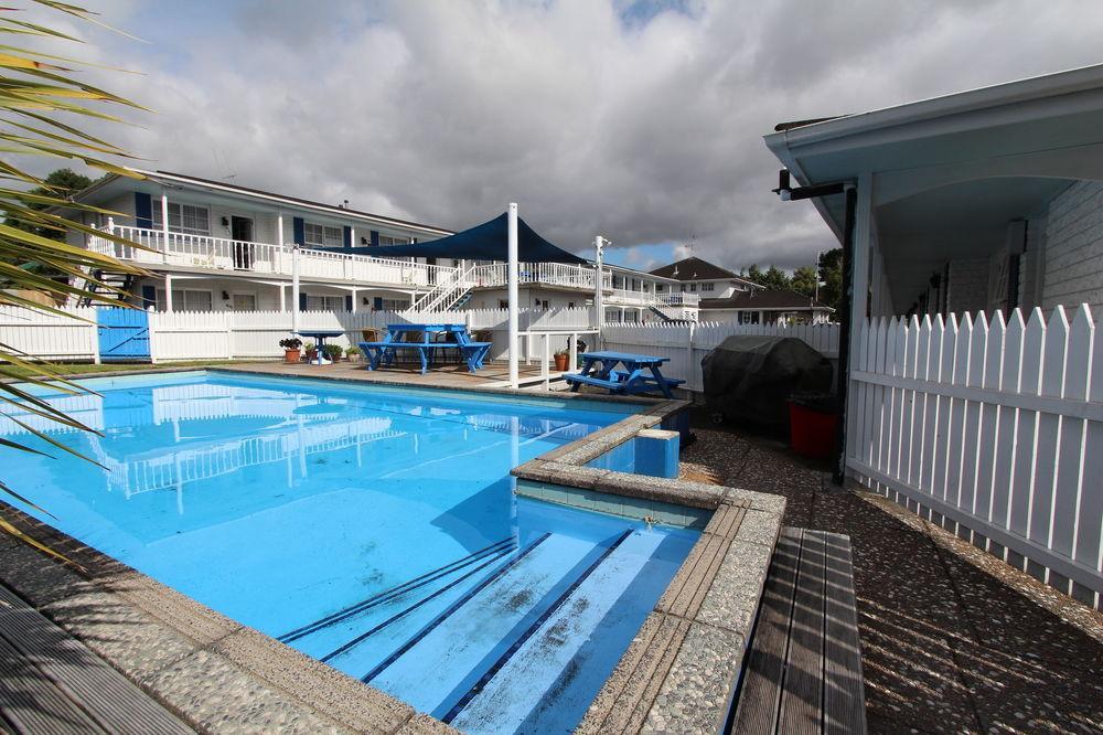 Boundary Court Motor Inn Гамильтон Экстерьер фото
