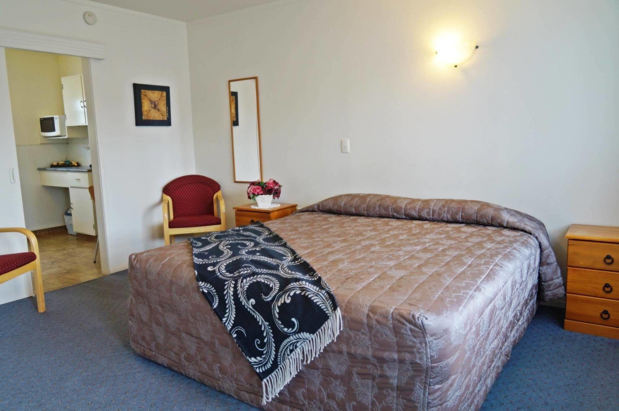 Boundary Court Motor Inn Гамильтон Экстерьер фото