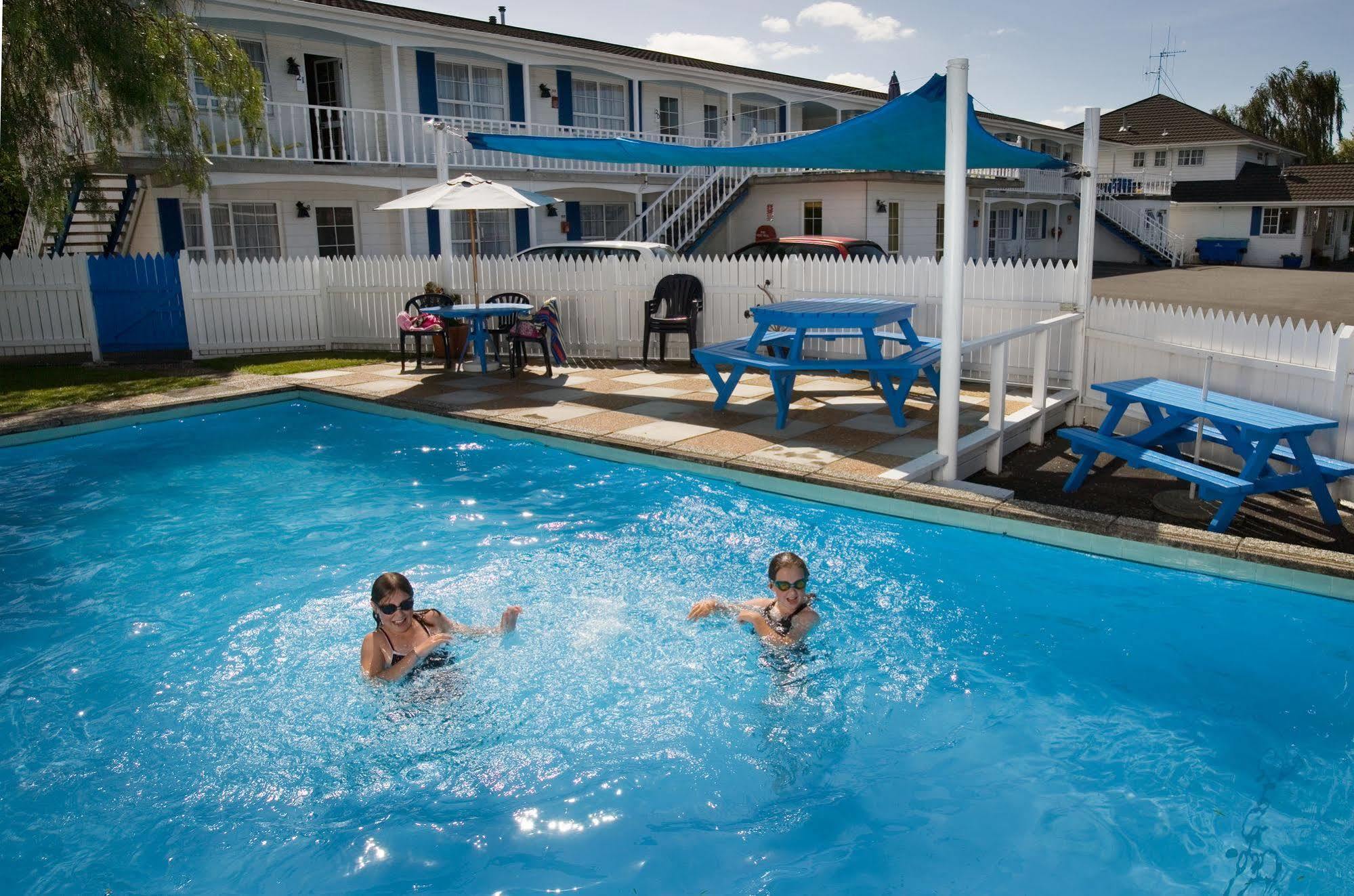 Boundary Court Motor Inn Гамильтон Экстерьер фото
